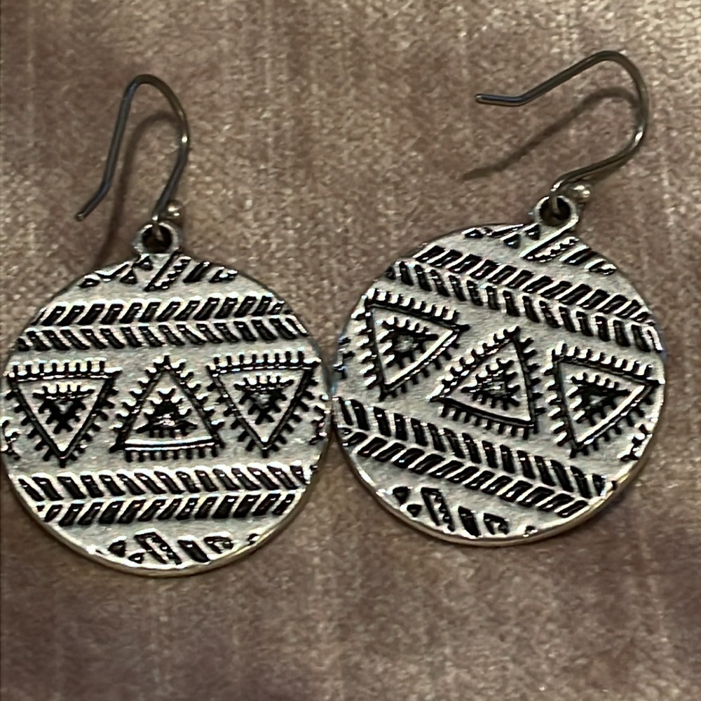 Lucky Brand Silver Southwestern Sun Earrings - Picture 5 of 8